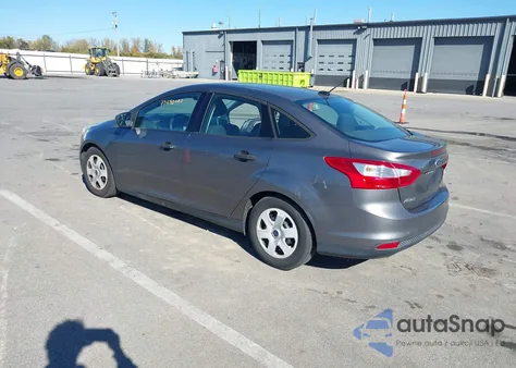 2014 Ford Focus S z USA, uszkodzony, nr VIN 1FADP3E29EL223089
